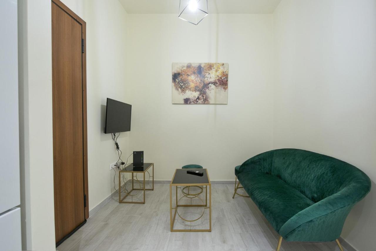 Koukaki Gem Apartment